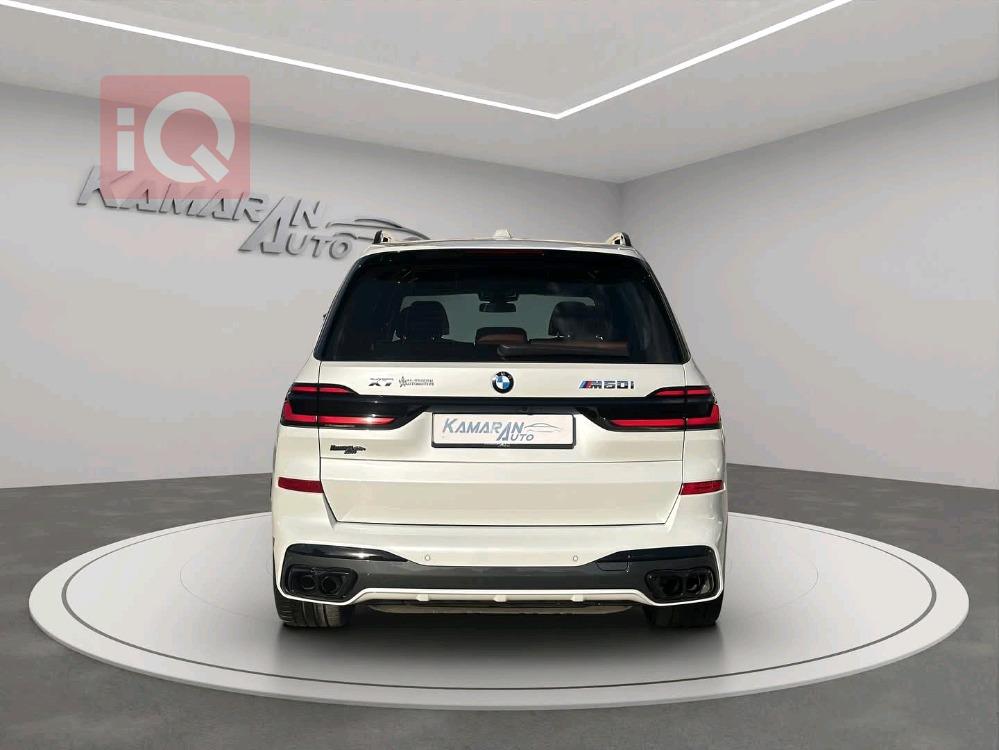 بی ئێم دەبڵیو X7